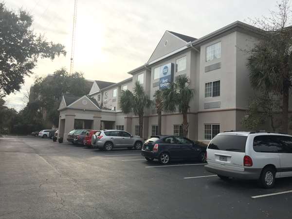 Exterior view - Best Western Hotel Patriots Point Mt Pleasant