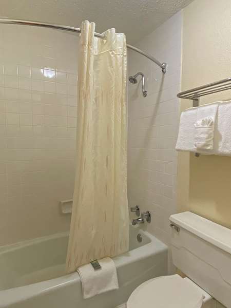  - Best Western Greenville Airport Inn - I-85, Exit 54