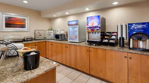 Amenities - Best Western Executive Inn Latta - I-95, Exit 181B