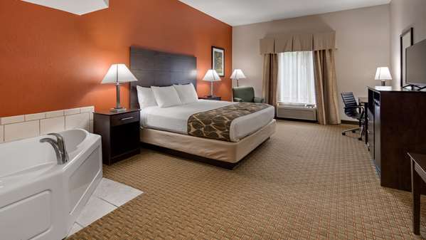  - Best Western Executive Inn Latta - I-95, Exit 181B