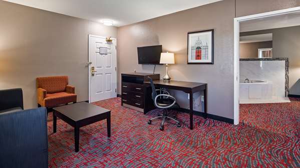Suite - Best Western Airport Inn & Suites North Charleston - I-26, Exit 209