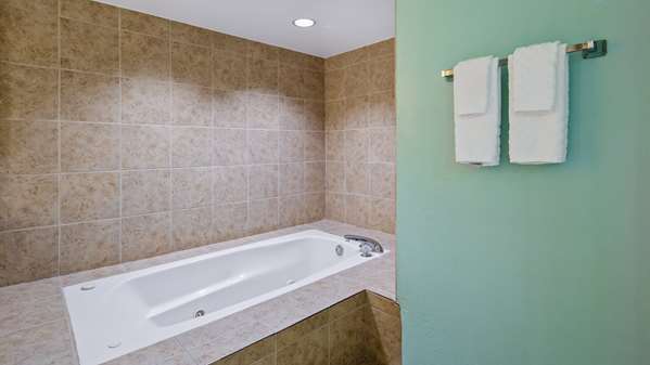 Suite - Best Western Plus Myrtle Beach Hotel