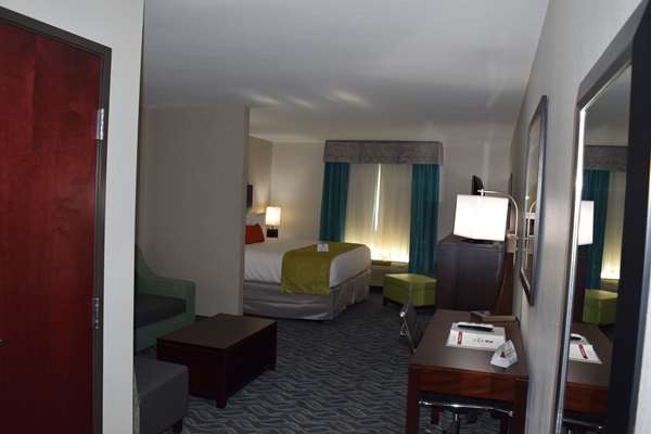 - Best Western Plus Hardeeville Inn & Suites - I-95, Exit 5