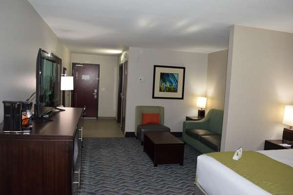  - Best Western Plus Hardeeville Inn & Suites - I-95, Exit 5