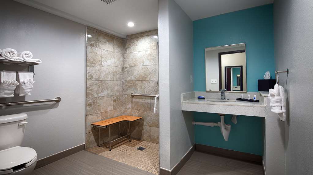 Best Western Plus Hardeeville Inn & Suites-guestroom-Guest Room,Bathroom,On-Site.jpg