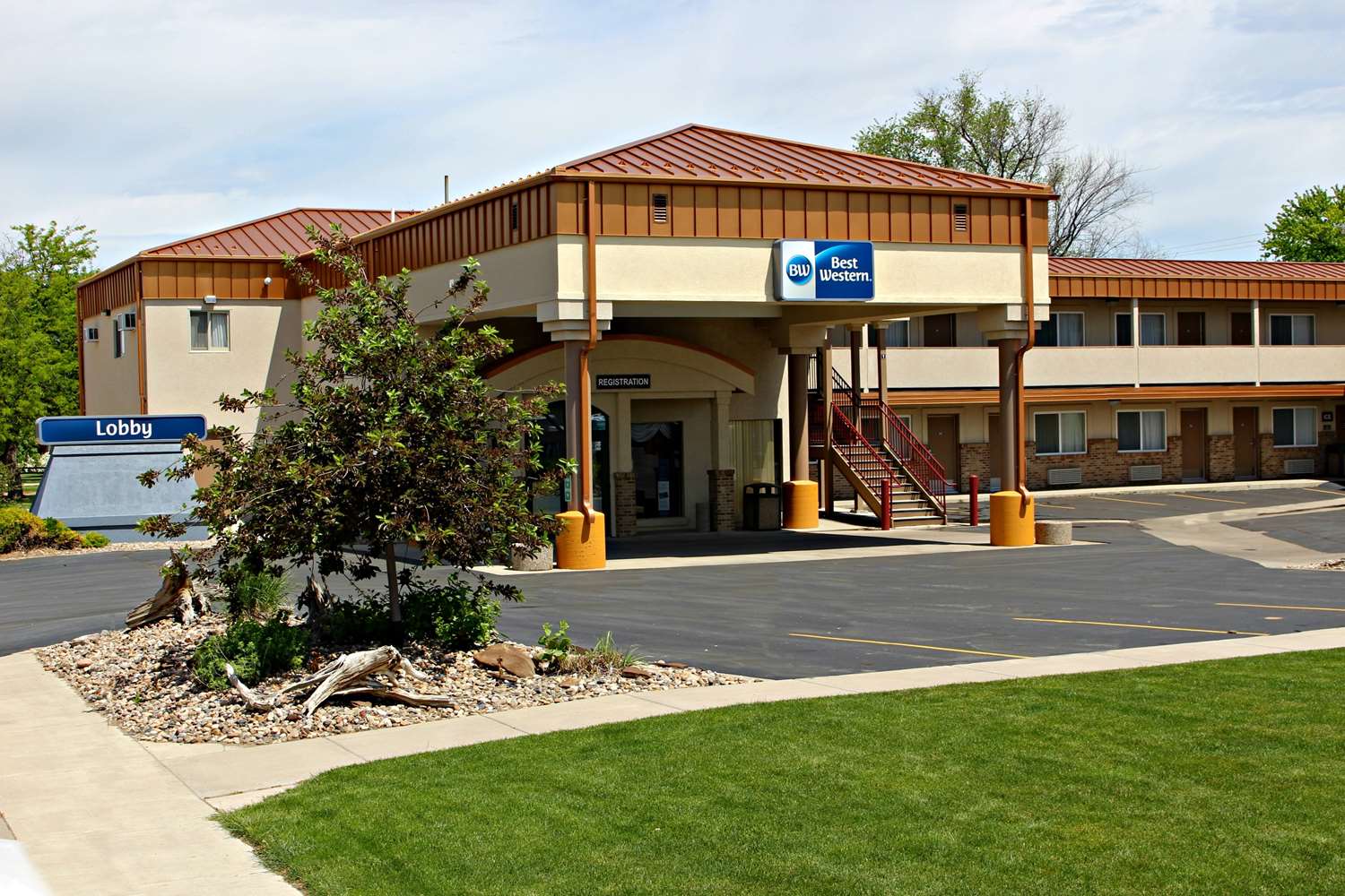 Best Western Plains Motel Wall, SD See Discounts
