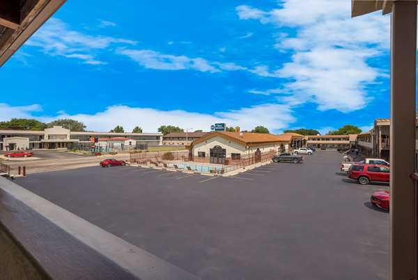 Exterior view - Best Western Plains Motel Wall