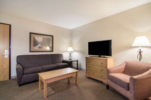  - Best Western Golden Spike Inn & Suites Hill City
