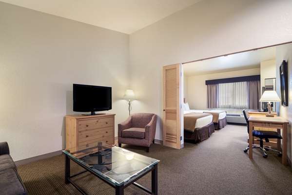  - Best Western Golden Spike Inn & Suites Hill City
