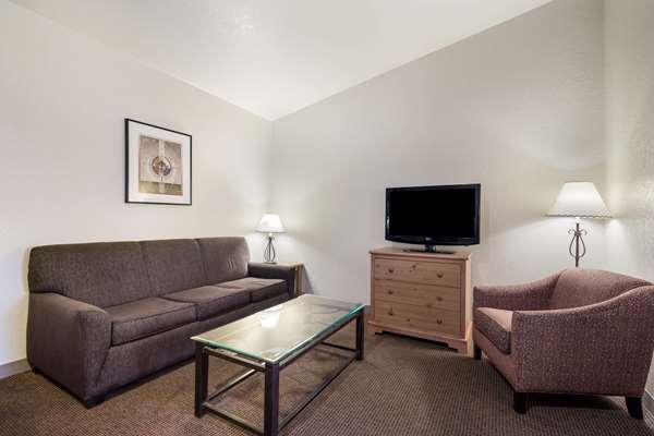  - Best Western Golden Spike Inn & Suites Hill City
