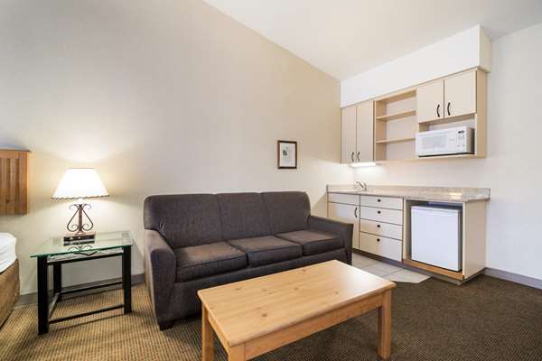  - Best Western Golden Spike Inn & Suites Hill City