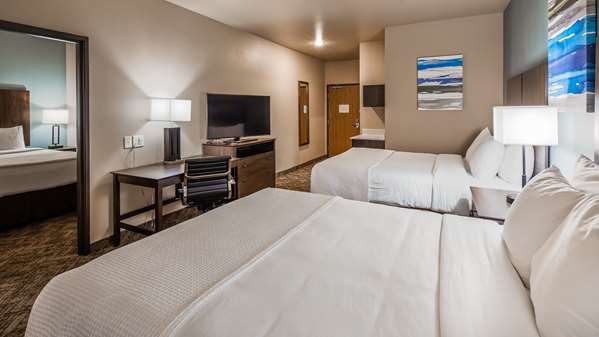  - Best Western Golden Spike Inn & Suites Hill City