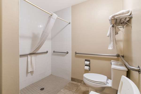  - Best Western Empire Towers Hotel Sioux Falls - I-29, Exit 77