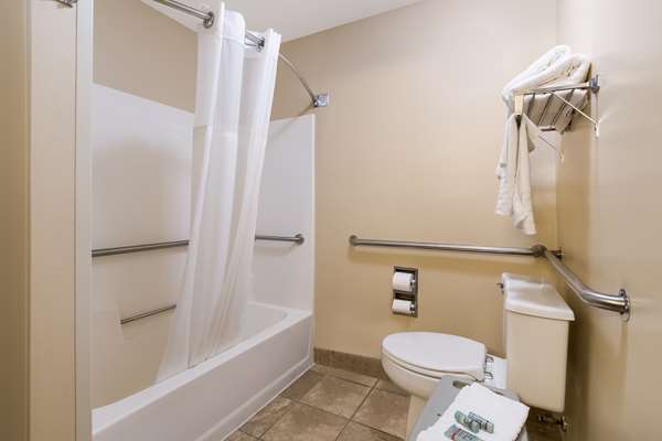  - Best Western Empire Towers Hotel Sioux Falls - I-29, Exit 77