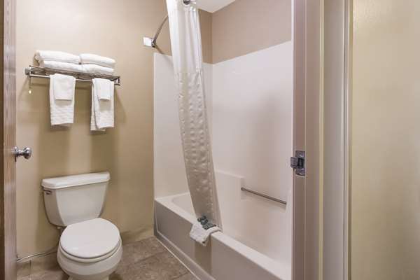  - Best Western Empire Towers Hotel Sioux Falls - I-29, Exit 77