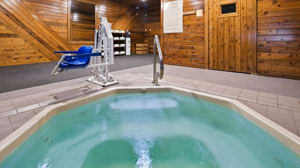 Pool - Best Western Huron Inn