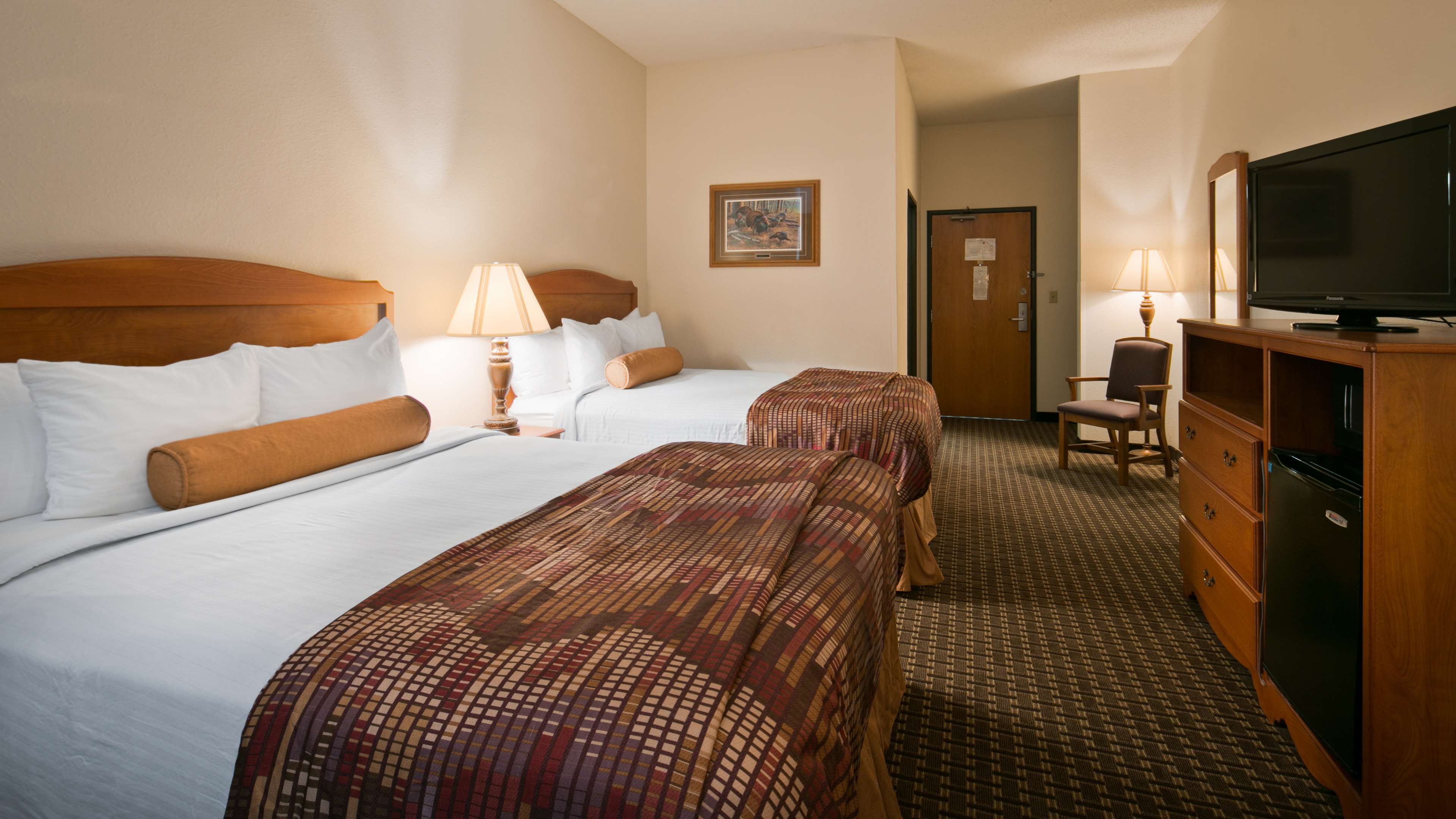 Best Western Of Huron - Tap to explore photos