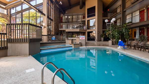 Pool - Best Western Toni Inn Pigeon Forge