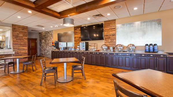 Amenities - Best Western Newport Inn - I-40, Exit 435