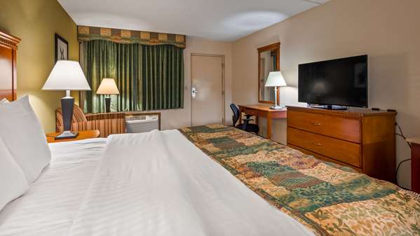  - Best Western Celebration Inn & Suites Shelbyville