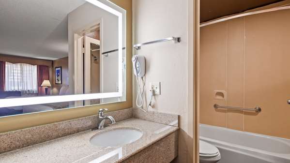  - Best Western Chaffin Inn Murfreesboro - I-24, Exit 78B