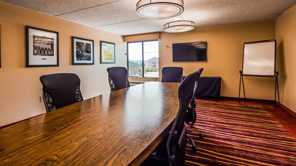  - Best Western Plus Knoxville Cedar Bluff Hotel - I-40 & I-75, Exit 378