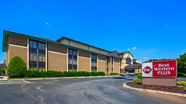 Exterior view - Best Western Plus Knoxville Cedar Bluff Hotel - I-40 & I-75, Exit 378
