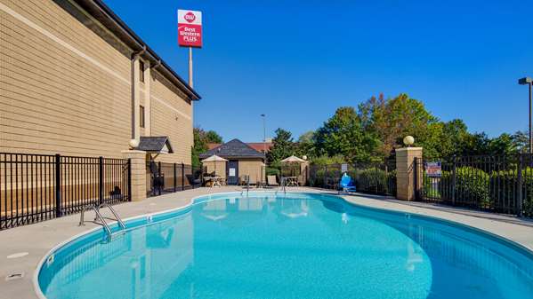 Pool - Best Western Plus Knoxville Cedar Bluff Hotel - I-40 & I-75, Exit 378