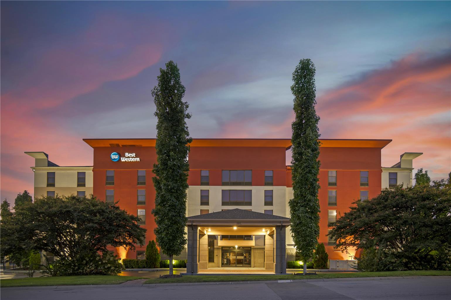 Best Western Suites near Opryland