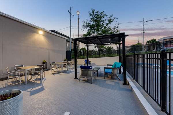  - Best Western Plus Music Row Hotel Nashville - I-40 & I-65, Exit 209