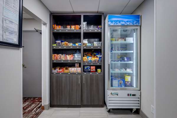  - Best Western Plus Music Row Hotel Nashville - I-40 & I-65, Exit 209