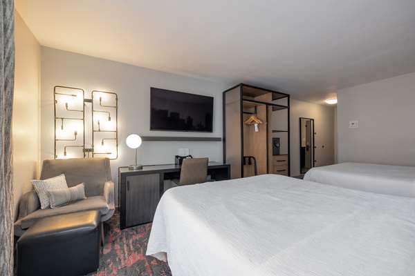  - Best Western Plus Music Row Hotel Nashville - I-40 & I-65, Exit 209