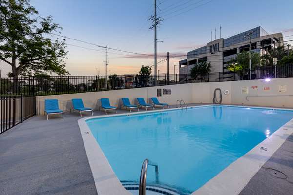Pool - Best Western Plus Music Row Hotel Nashville - I-40 & I-65, Exit 209