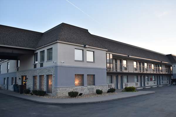 Exterior view - Best Western Dickson Hotel - I-40, Exit 172