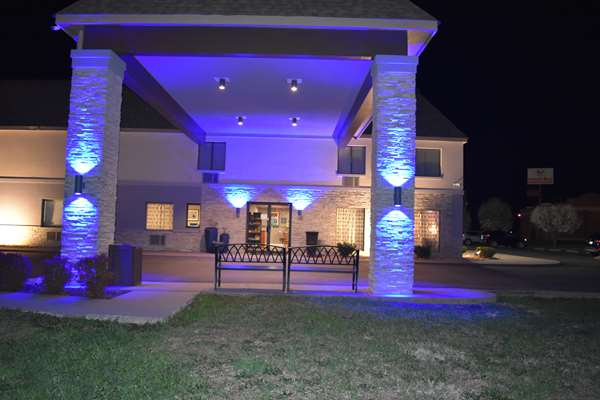 Exterior view - Best Western Dickson Hotel - I-40, Exit 172