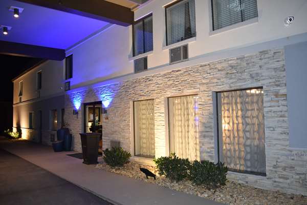Exterior view - Best Western Dickson Hotel - I-40, Exit 172