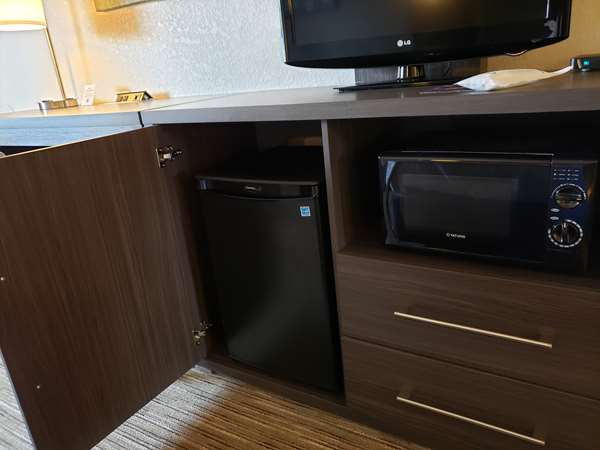  - Best Western Dickson Hotel - I-40, Exit 172