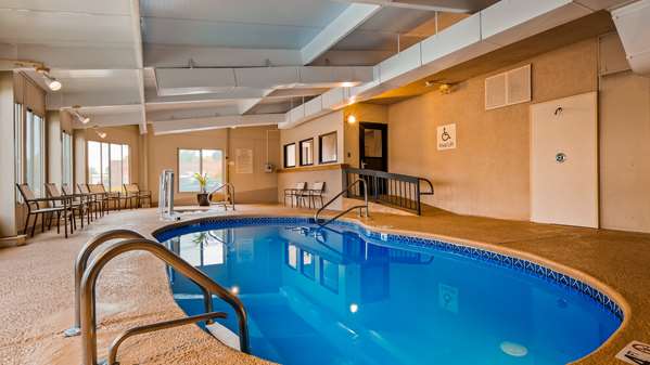 Pool - Best Western Tree City Inn McMinnville