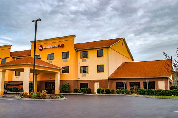 Exterior view - Best Western Plus Strawberry Inn & Suites Knoxville - I-40, Exit 398