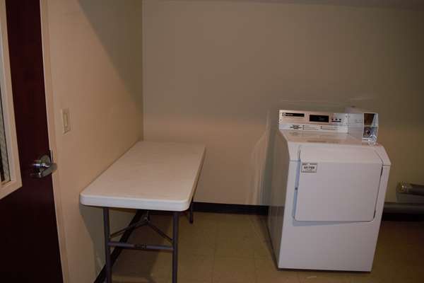 Amenities - Best Western Plus Strawberry Inn & Suites Knoxville - I-40, Exit 398