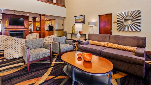  - Best Western Plus Strawberry Inn & Suites Knoxville - I-40, Exit 398