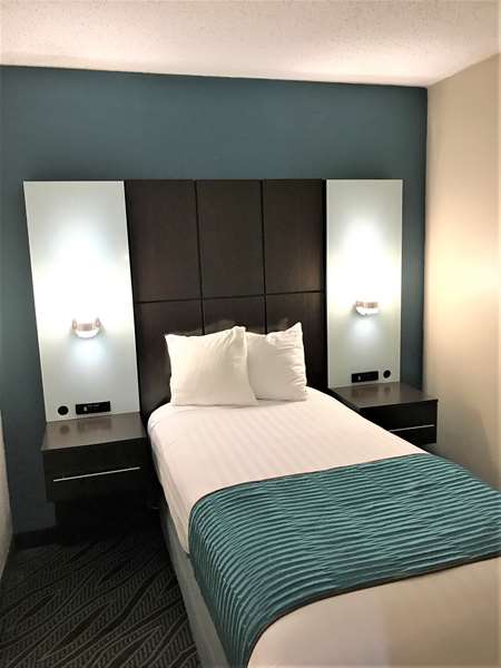  - Best Western Plus Galleria Inn & Suites Bartlett - I-40, Exit 18