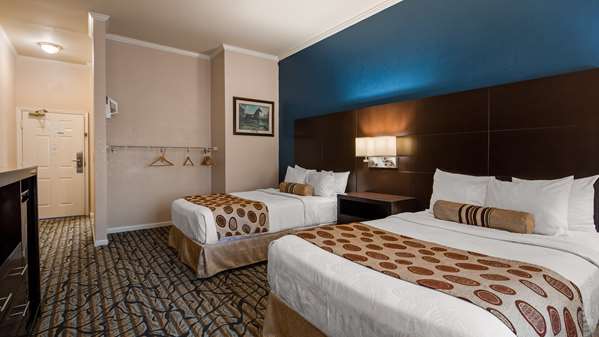  - Best Western Inn & Suites Spring Hill