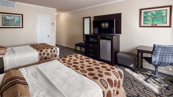  - Best Western Inn & Suites Spring Hill