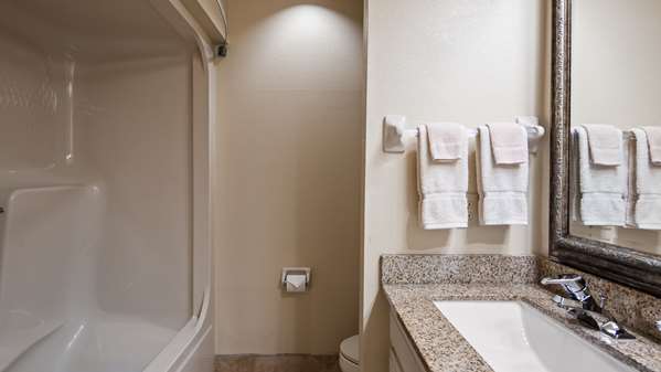 Suite - Best Western Inn & Suites Spring Hill