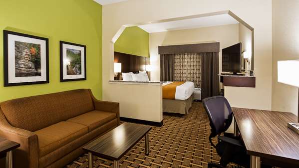 Suite - Best Western Knoxville Suites Downtown - I-75, Exit 108