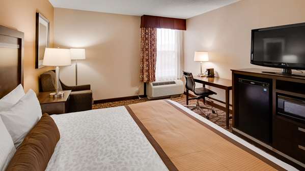  - Best Western Plus Belle Meade Inn & Suites Nashville - I-40, Exit 204