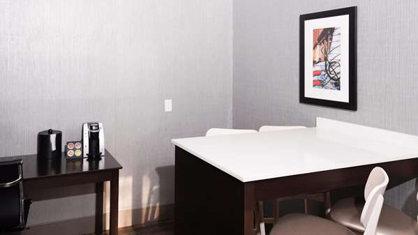  - Best Western Inn & Suites Brentwood - I-65, Exit 74