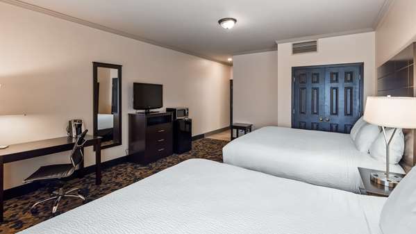  - Best Western Inn & Suites Brentwood - I-65, Exit 74