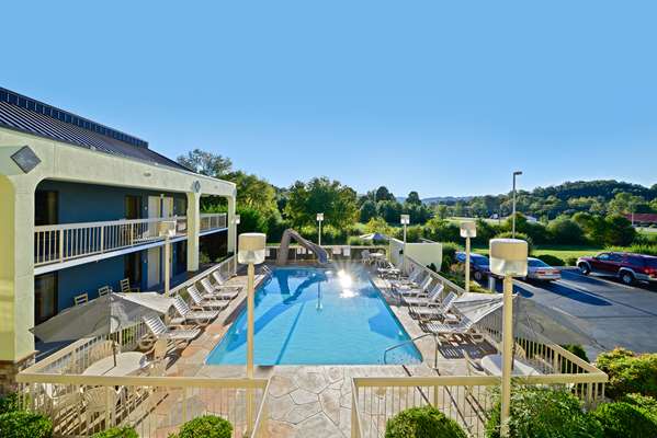 Pool - Best Western Cades Cove Inn Townsend